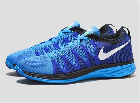 flyknit lunar 2